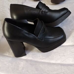 Classic Black Women's Loafers